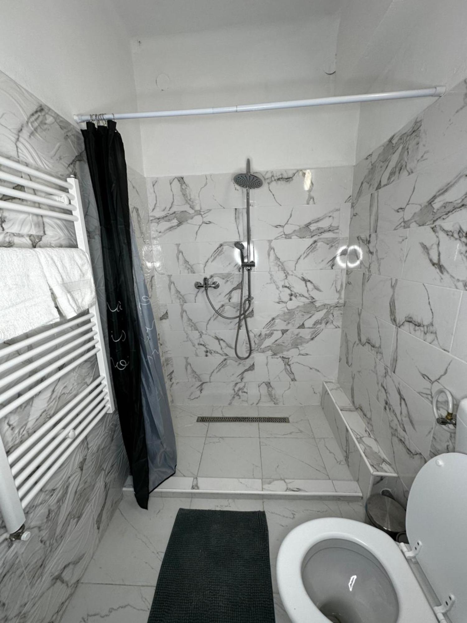 فيتْشيش Airport17 B&B المظهر الخارجي الصورة